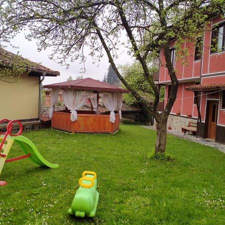 Стаи За Гости Дора Koprivshtitsa Buitenkant foto