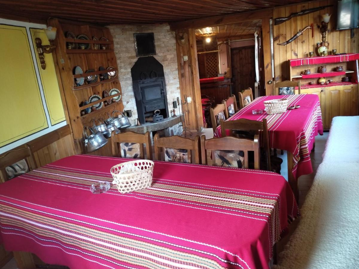 Стаи За Гости Дора Koprivshtitsa Buitenkant foto