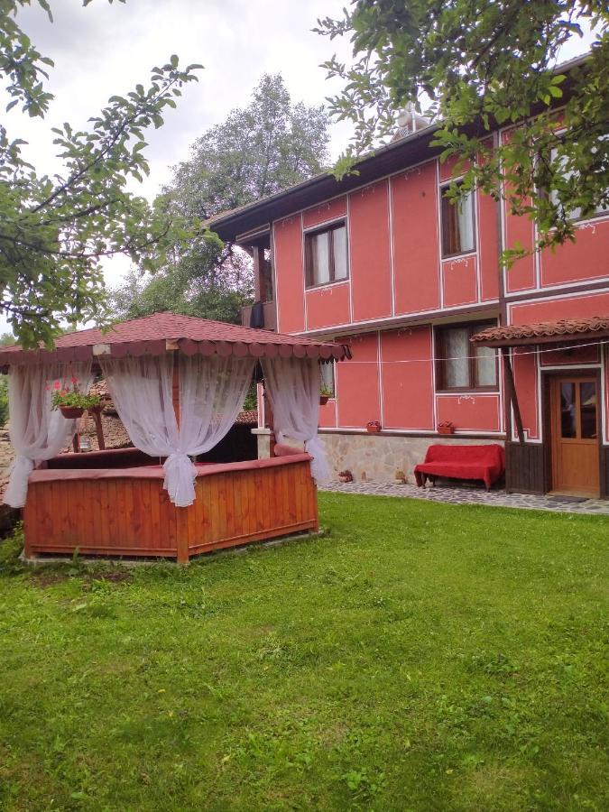 Стаи За Гости Дора Koprivshtitsa Buitenkant foto